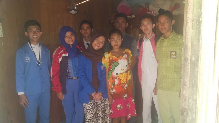 Kegiatan Amal OSIS SMK Bhakti Bangsa